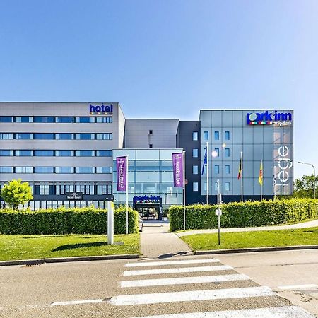 Park Inn By Radisson Liege Airport Bagian luar foto