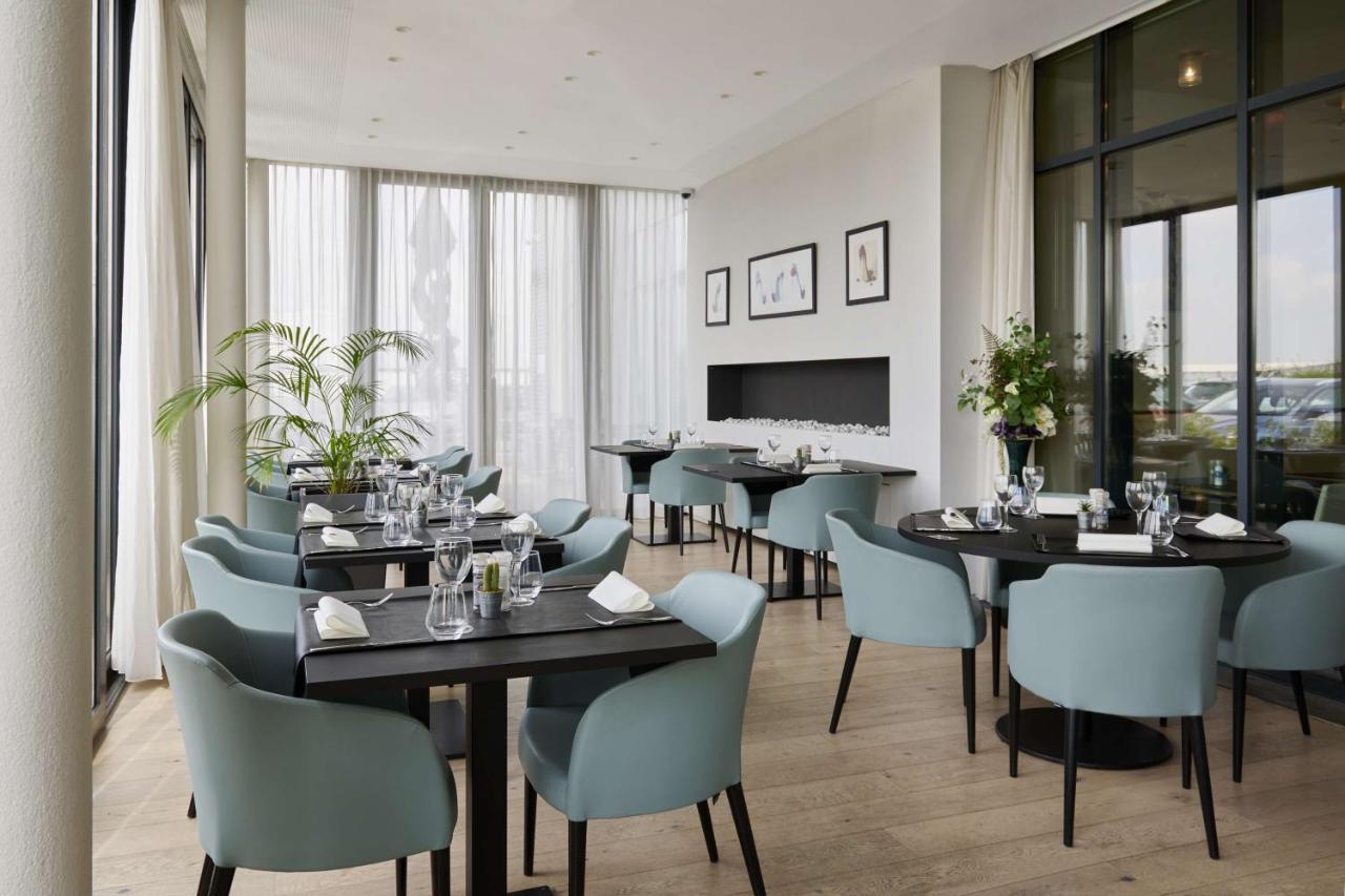 Park Inn By Radisson Liege Airport Grace-Hollogne Bagian luar foto