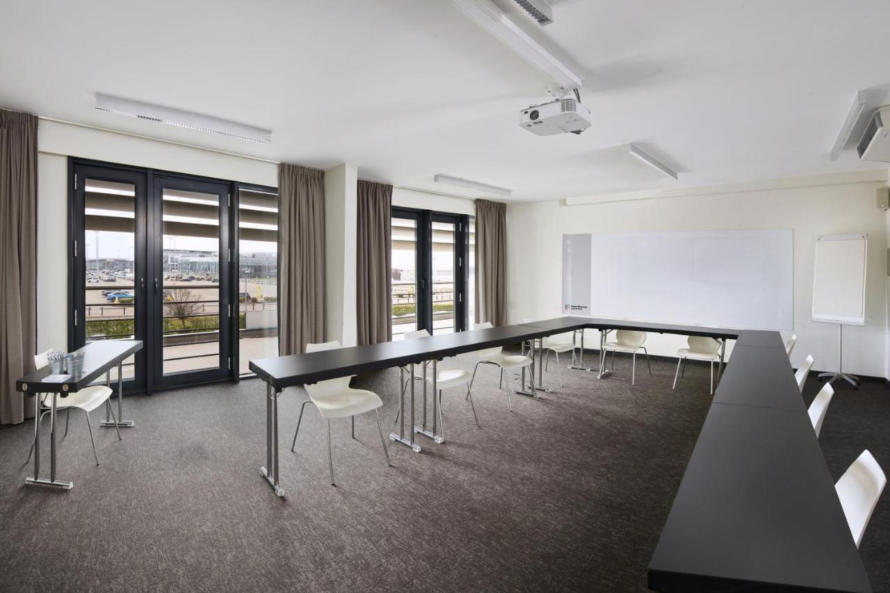 Park Inn By Radisson Liege Airport Grace-Hollogne Bagian luar foto