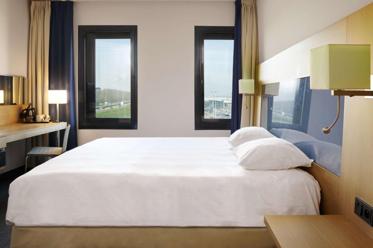 Park Inn By Radisson Liege Airport Grace-Hollogne Bagian luar foto