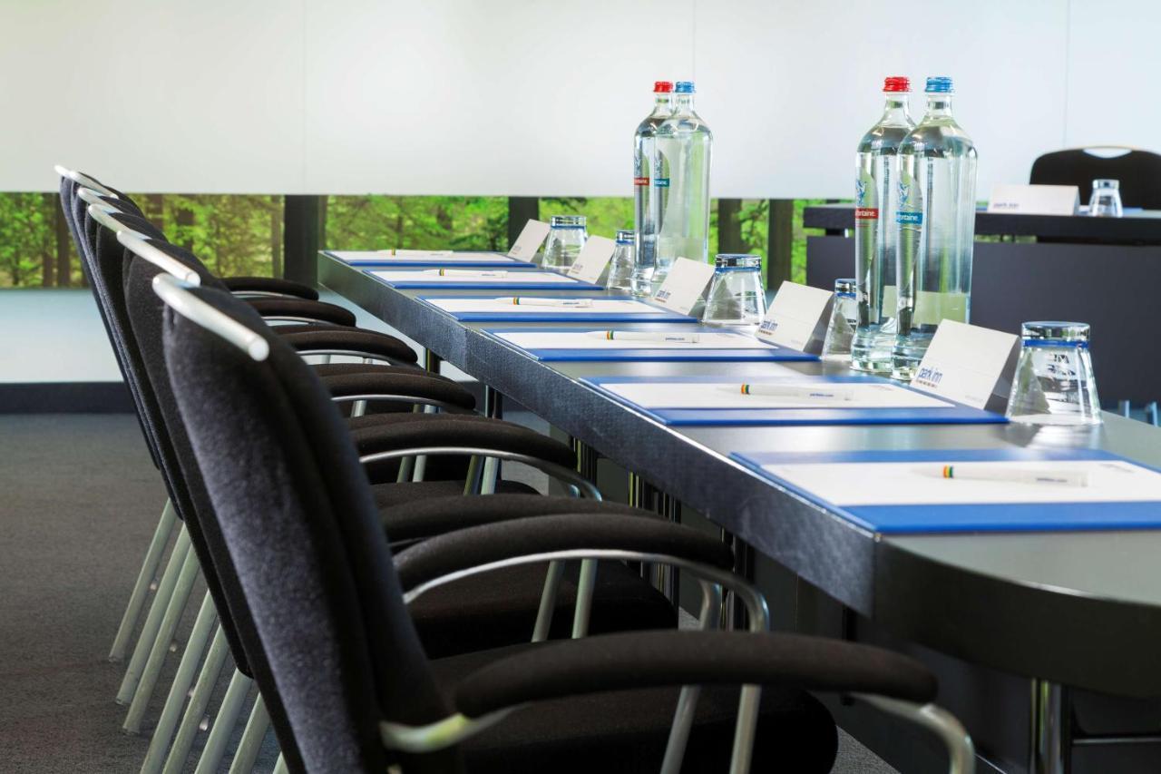 Park Inn By Radisson Liege Airport Grace-Hollogne Bagian luar foto