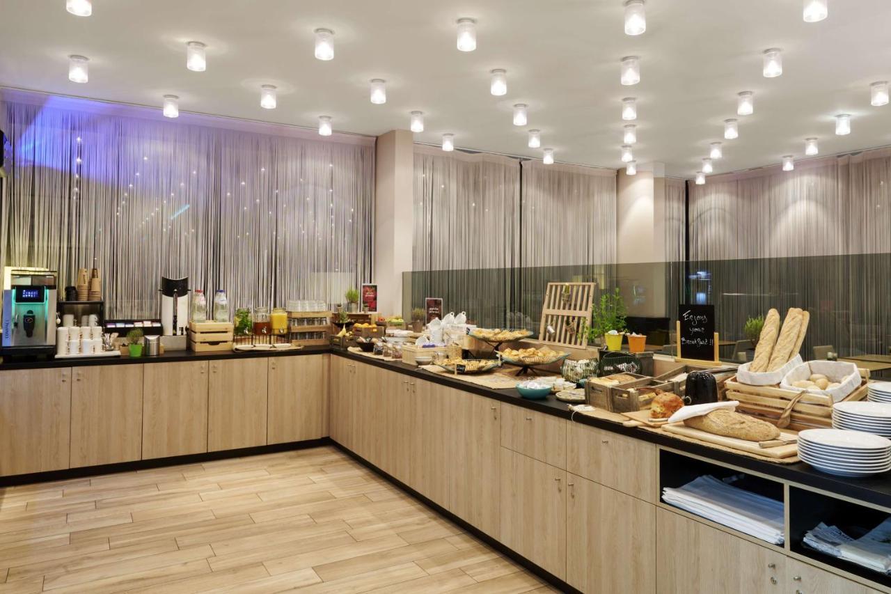 Park Inn By Radisson Liege Airport Grace-Hollogne Bagian luar foto