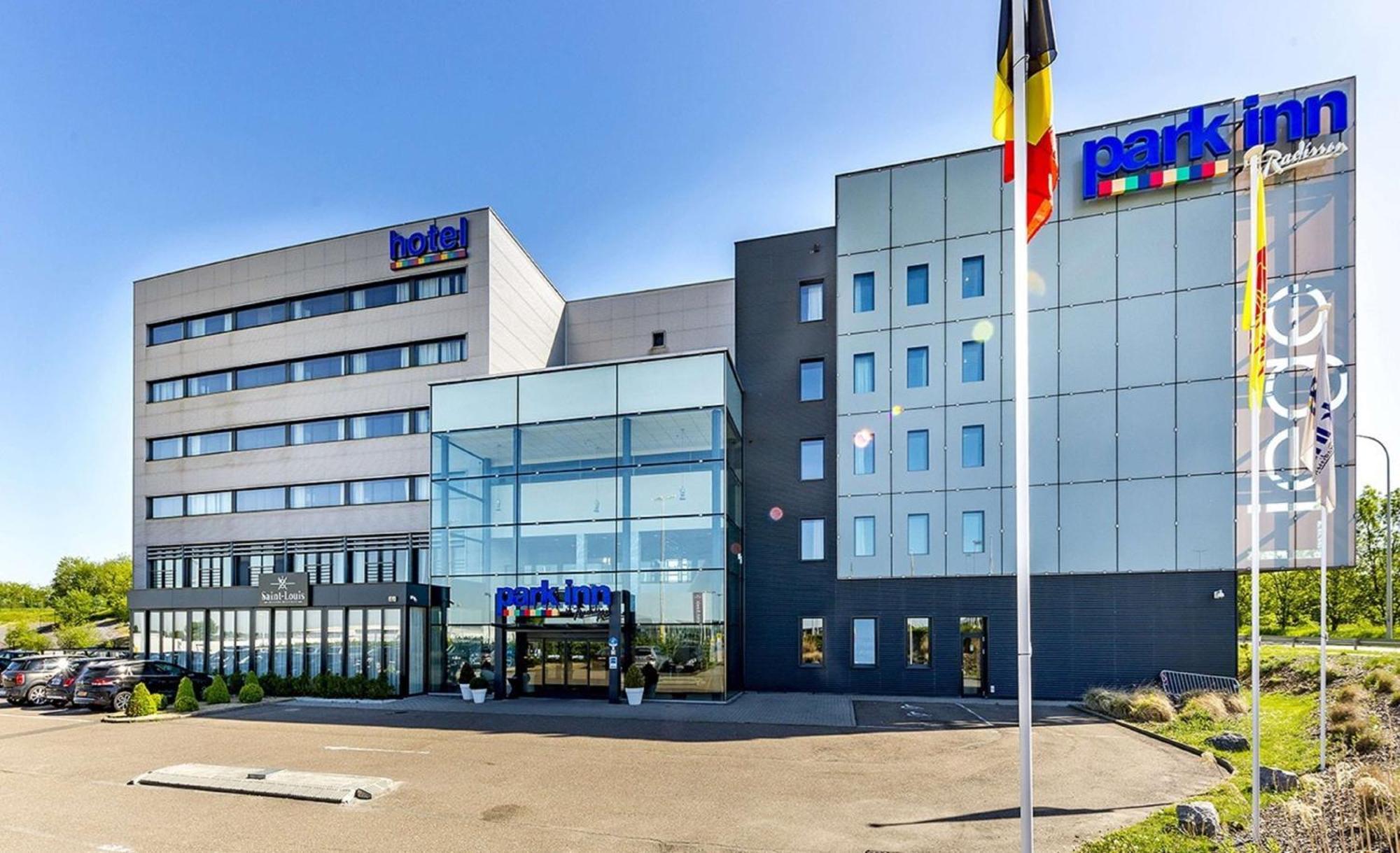 Park Inn By Radisson Liege Airport Grace-Hollogne Bagian luar foto